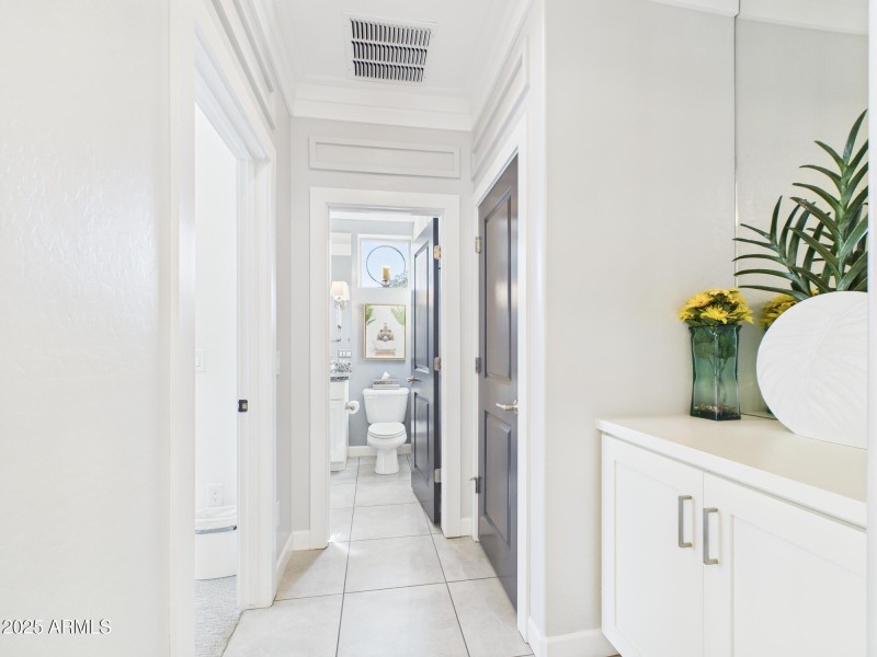 CAM03379G0-PR0159-STILL005