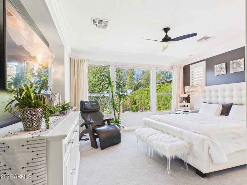 CAM03379G0-PR0159-STILL022