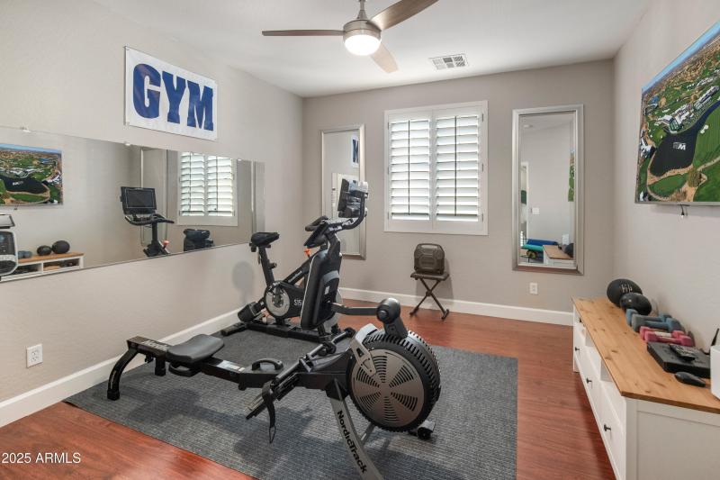 15294 W Old Oak Ln-3