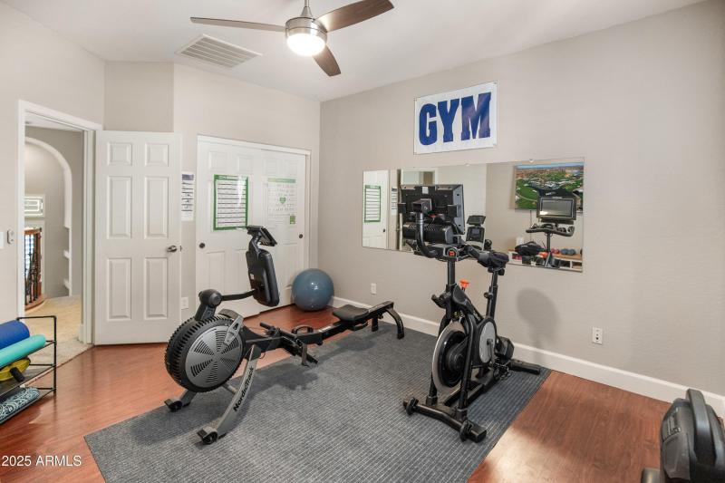 15294 W Old Oak Ln-4