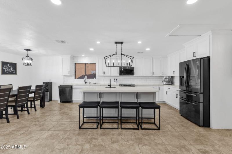 12-web-or-mls-1337-e-mineral-rd