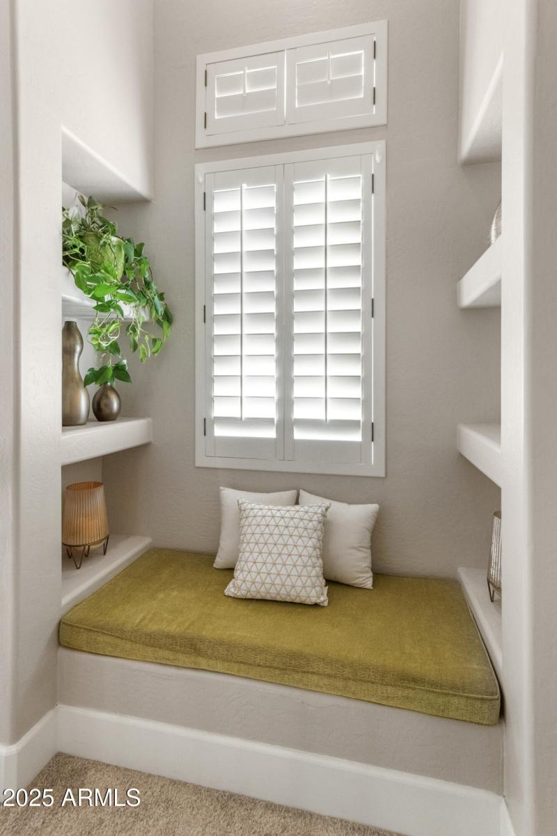 15294 W Old Oak Ln-14