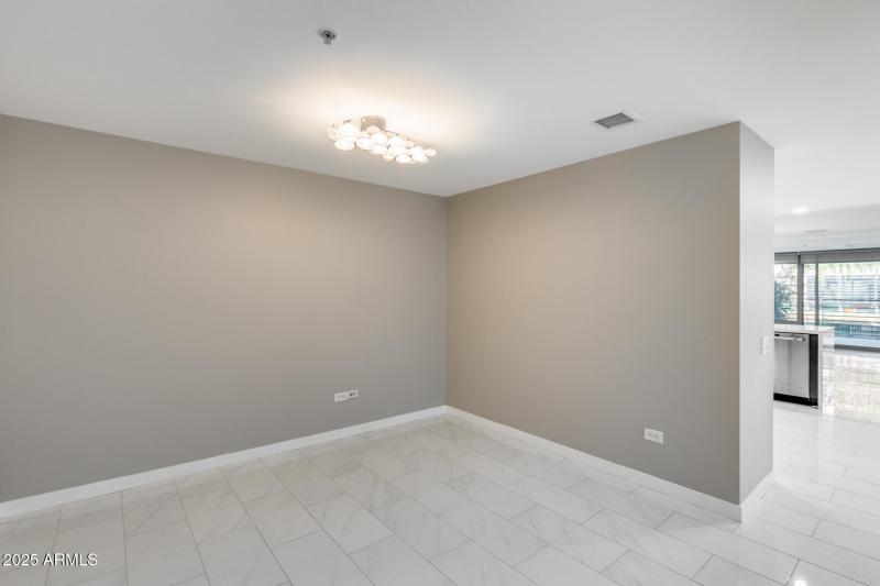 Entry Room / Flexible Space