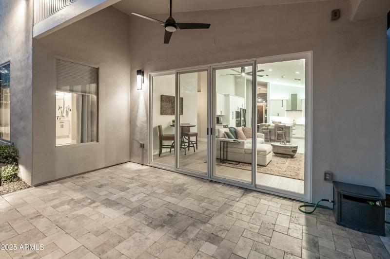 7441 E Whistling Wind Way-61