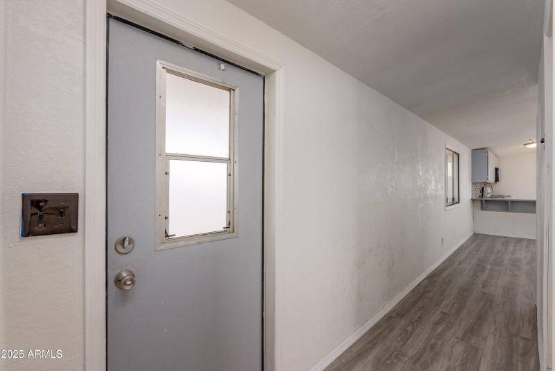 220 S Bright Star Ln