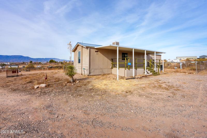 220 S Bright Star Ln