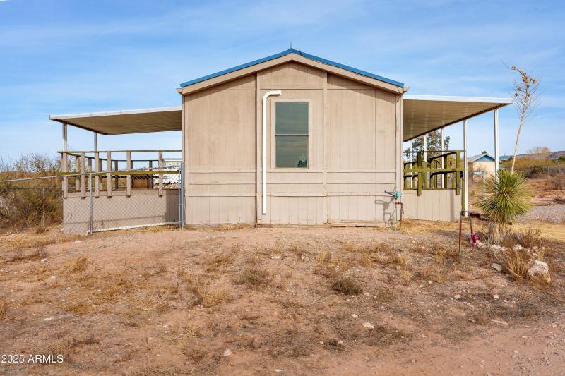 220 S Bright Star Ln