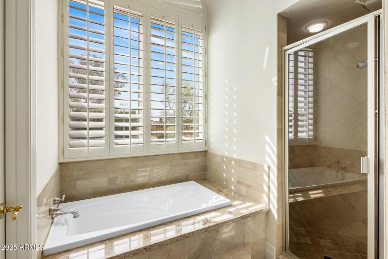 21-web-or-mls-D46A5404 copy