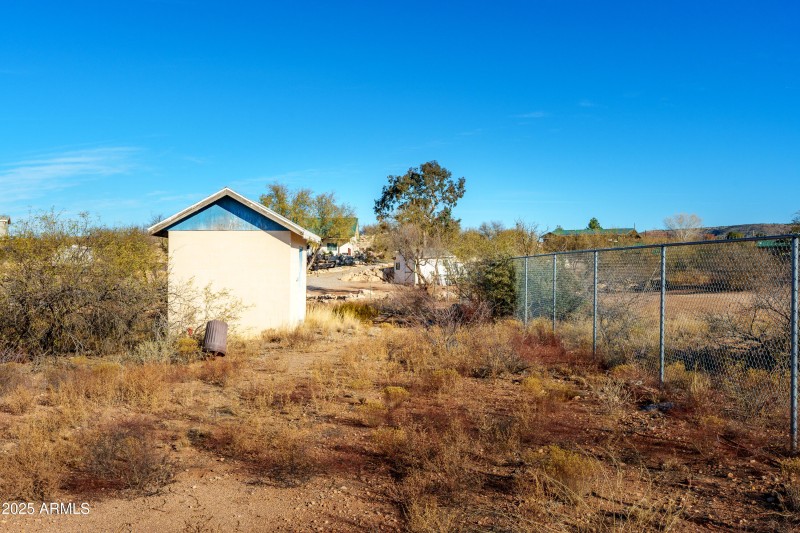 220 S Bright Star Ln