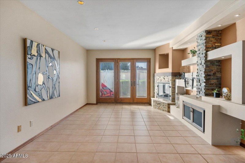 2978 S. Country Club Way