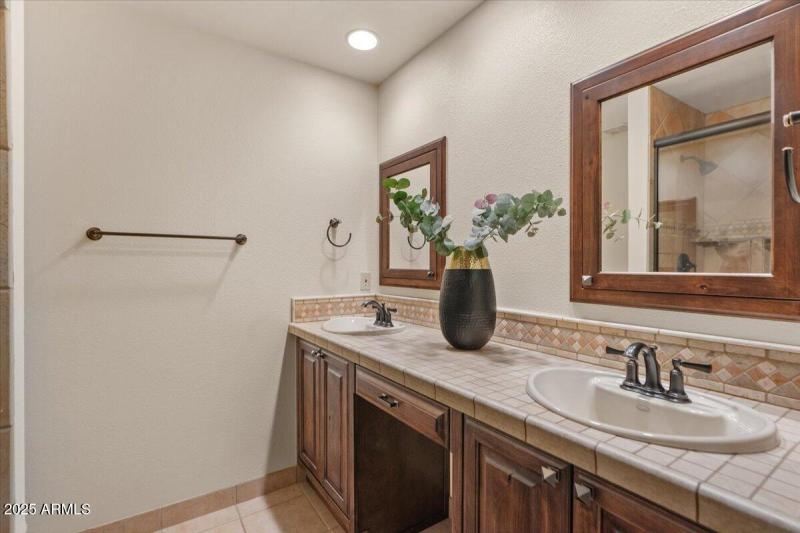 2978 S. Country Club Way