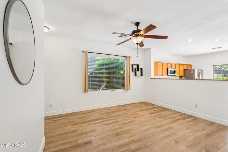 10-web-or-mls-W Kuralt Dr-S3010-010