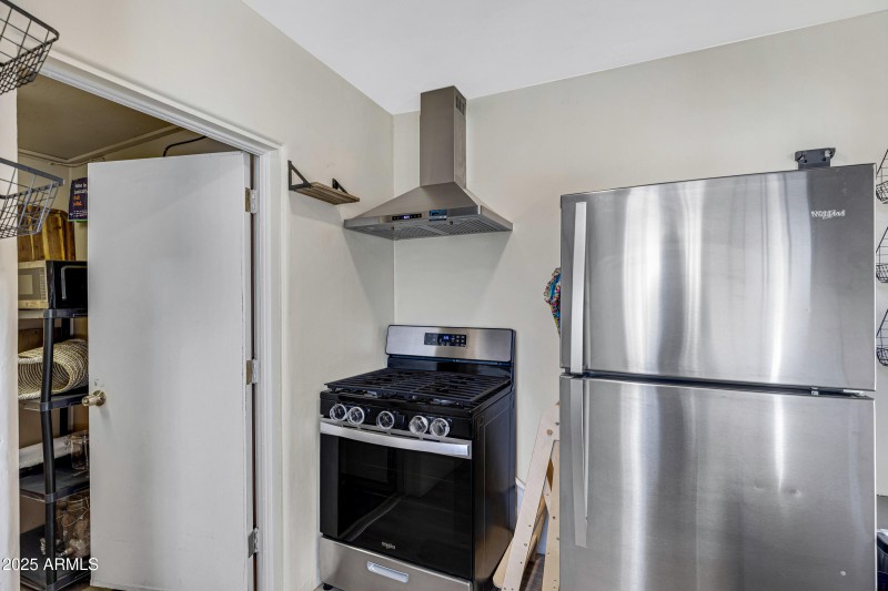 Kitchen- stove and fridge