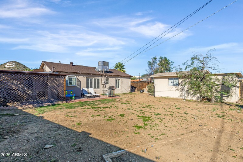 Backyard - 29 W Mission Ln-18