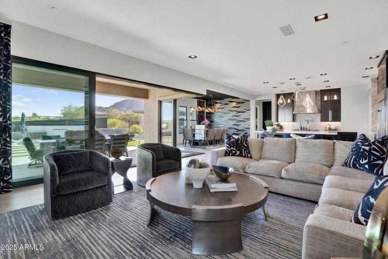 104-web-or-mls-13191 E Parkview Ln - 8