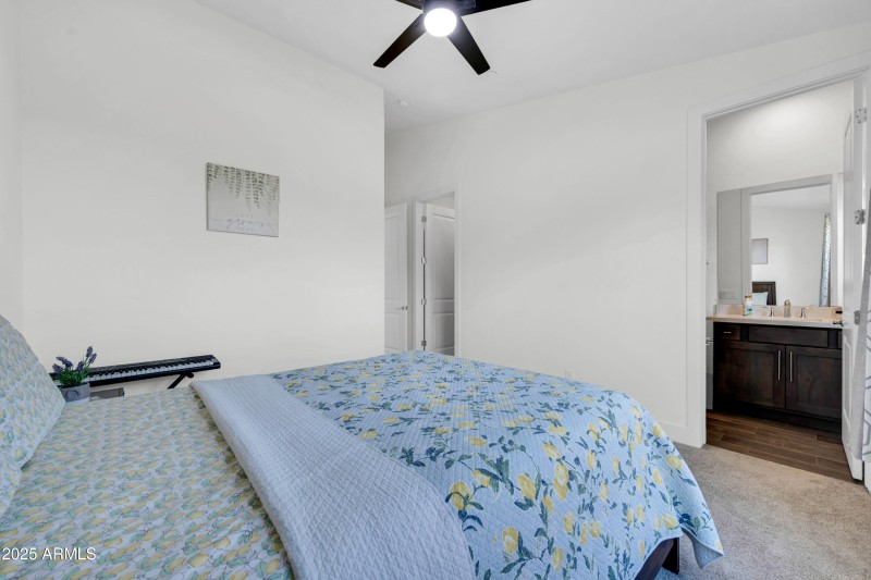 14315 E Harmony Ln-47