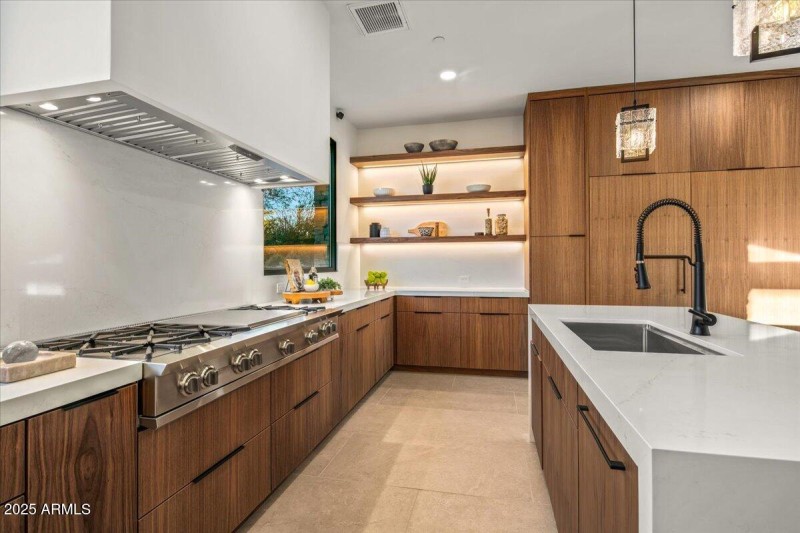 055-Kitchen ~ Appliance Details