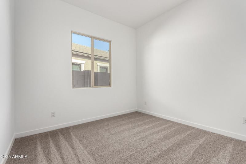 21 - Avenida Del Sol