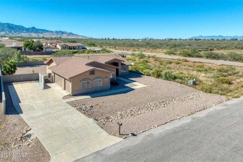 062008-4228 South Morning Glory Court