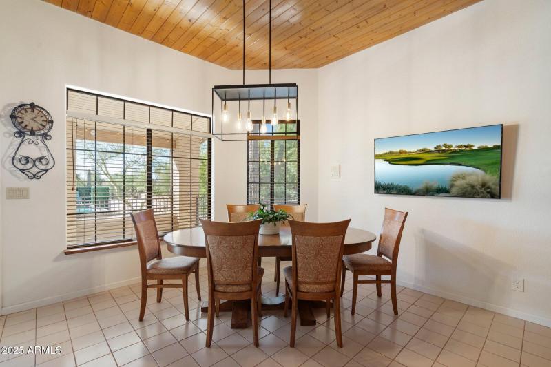 Breakfast Area with View