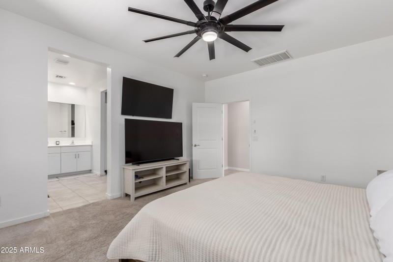 D33F337C-C187-4272-9771-893430D6561F