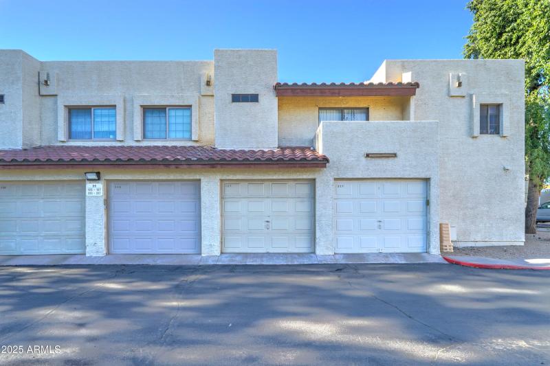 2020 W Union Hills Dr #127-23