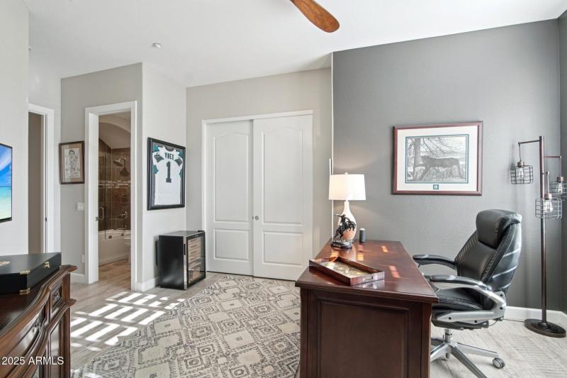 21-web-or-mls-W Molly Ln-S2910-021