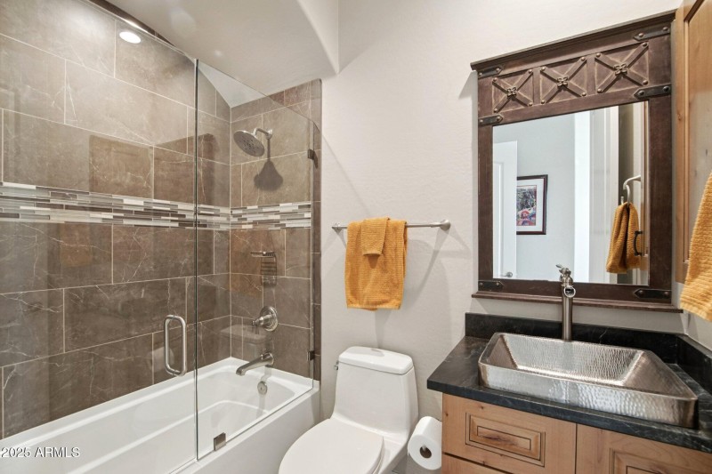 22-web-or-mls-W Molly Ln-S2910-022