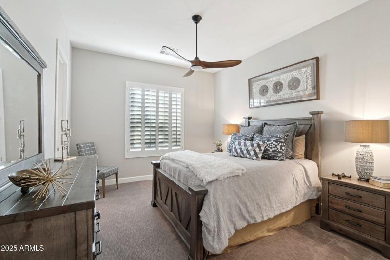 27-web-or-mls-W Molly Ln-S2910-027