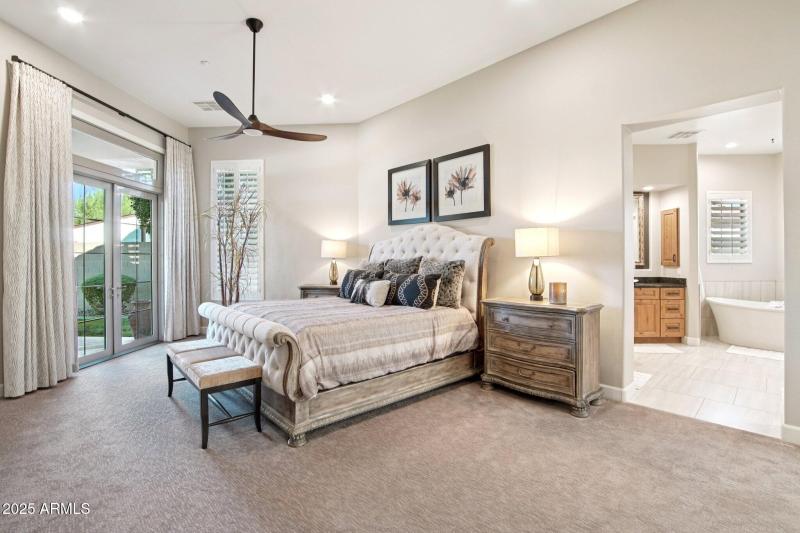 32-web-or-mls-W Molly Ln-S2910-032