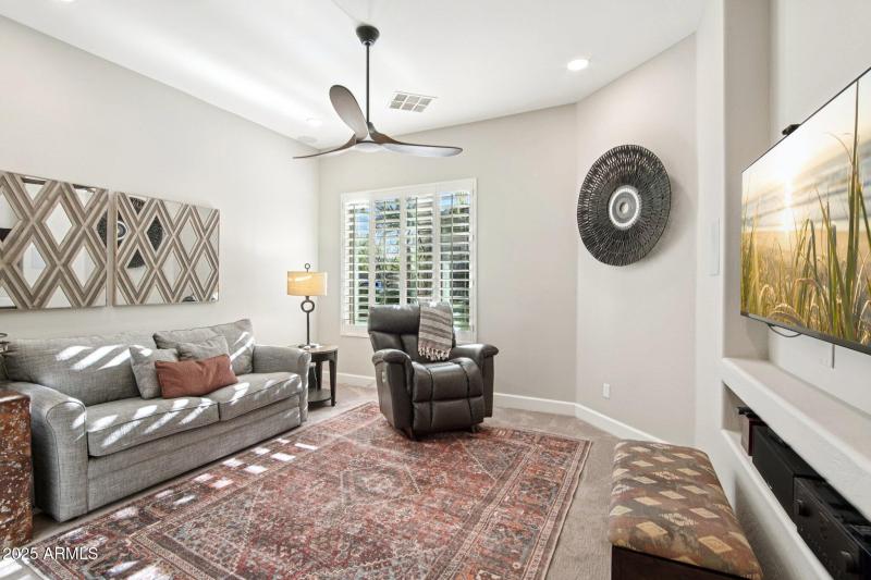 35-web-or-mls-W Molly Ln-S2910-035