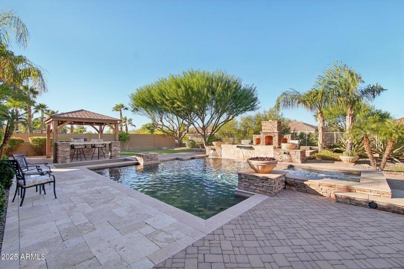 41-web-or-mls-W Molly Ln-S2910-041