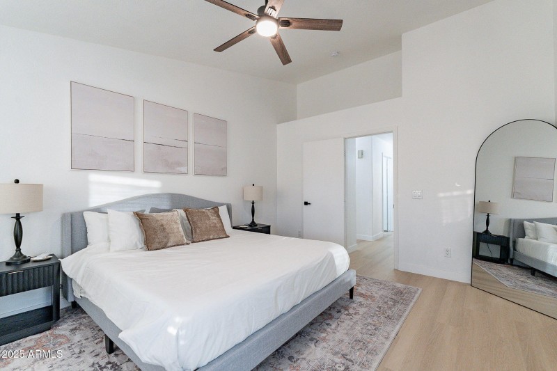 21-web-or-mls-Glendale-21