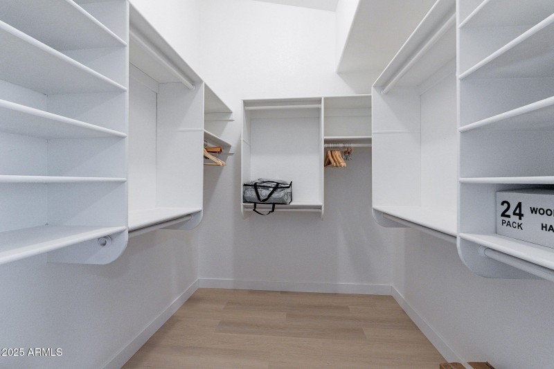 31-web-or-mls-Glendale-31