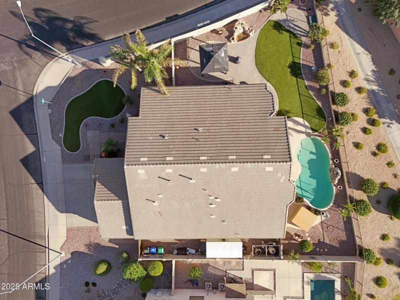 9831 E Lompoc Ave-43