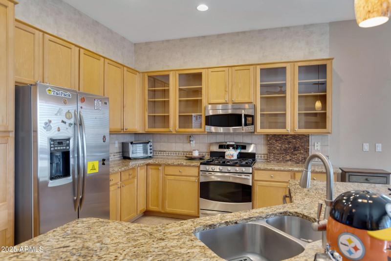 9831 E Lompoc Ave-17