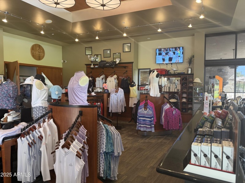 Golf shop