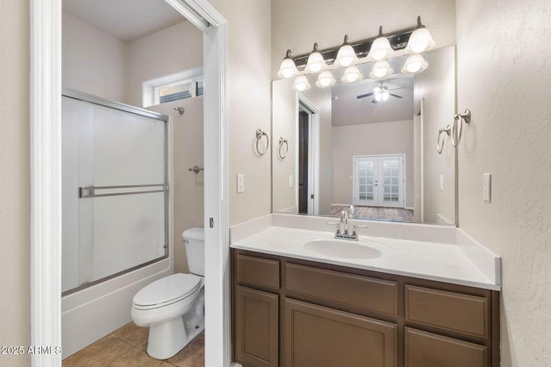 27-Primary Bathroom (2)