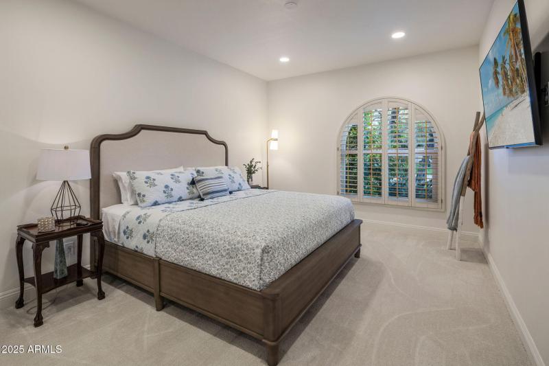 23-web-or-mls-IMG_1400-tv