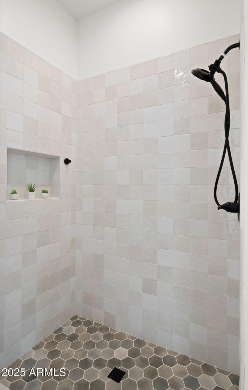 53-web-or-mls-Secondary EnSuite Bedroom