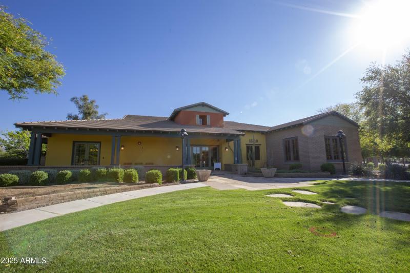 04 Heritage club ext