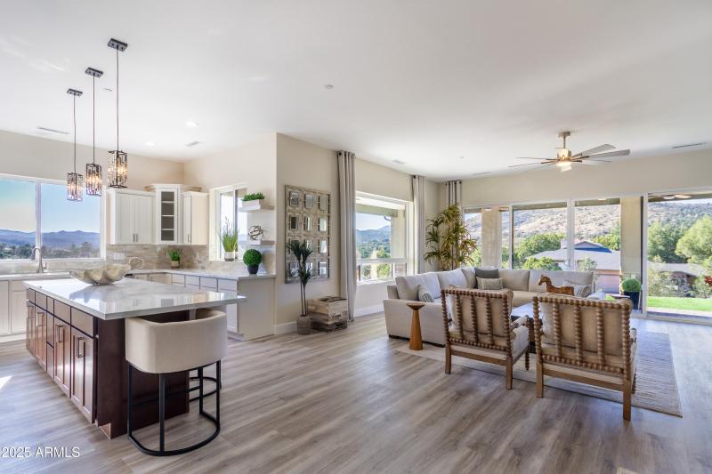 Interior 1580 Southview-1