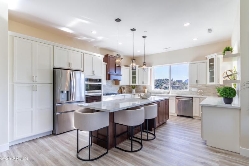 Interior 1580 Southview-2