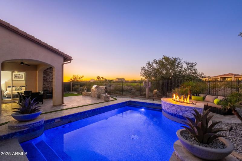 12072 W Desert Mirage Dr - 52