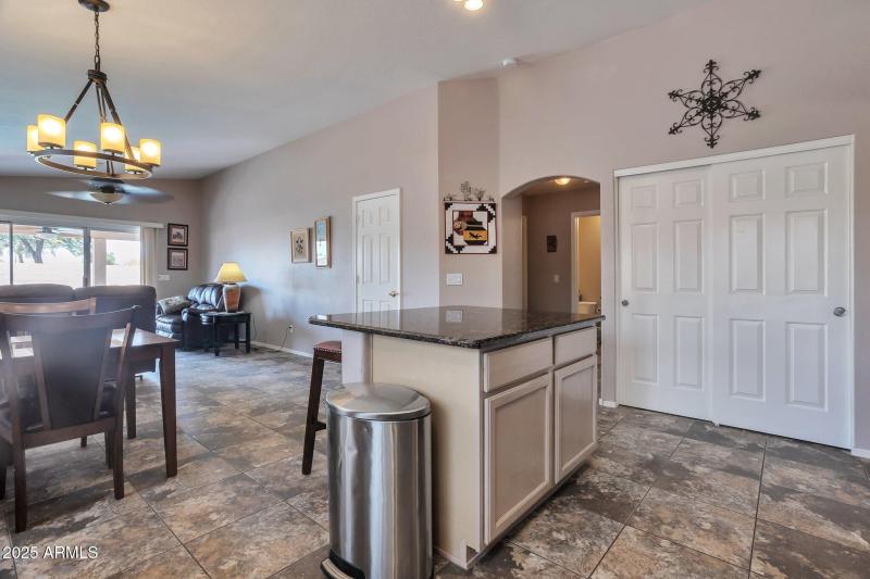 10-web-or-mls-QPT Photo - MEP_7340