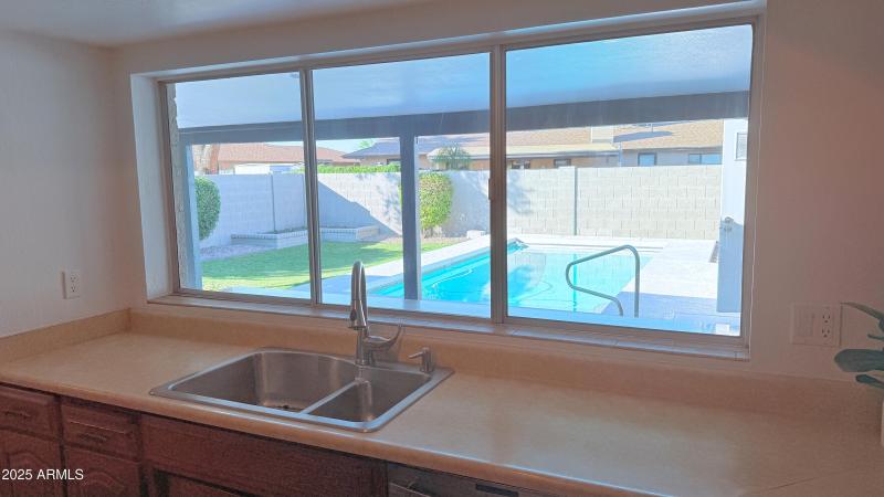 Kitchen View Pool