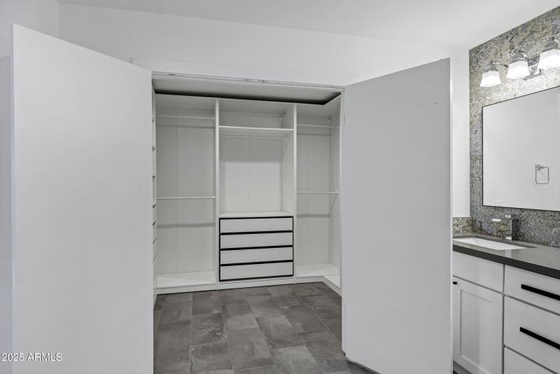 1323 E Whalers Way-38