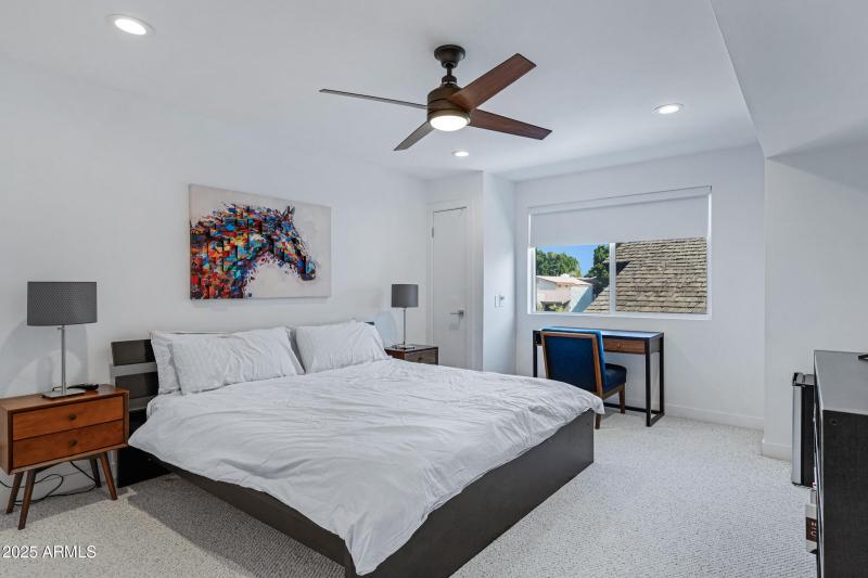 1323 E Whalers Way-55