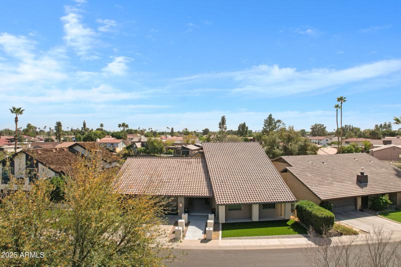 1323 E Whalers Way-71