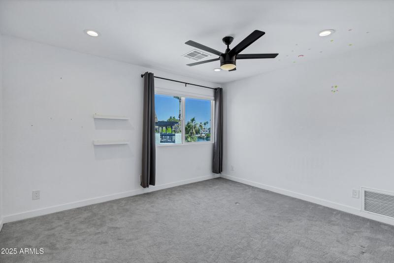 1323 E Whalers Way-28